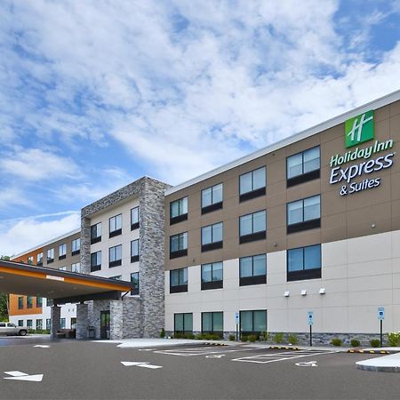 Holiday Inn Express & Suites - Painesville - Concord By Ihg Екстериор снимка