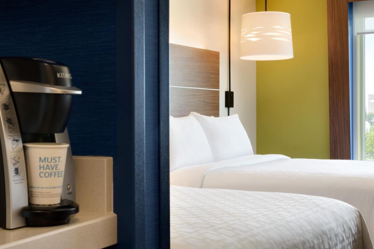 Holiday Inn Express & Suites - Painesville - Concord By Ihg Екстериор снимка