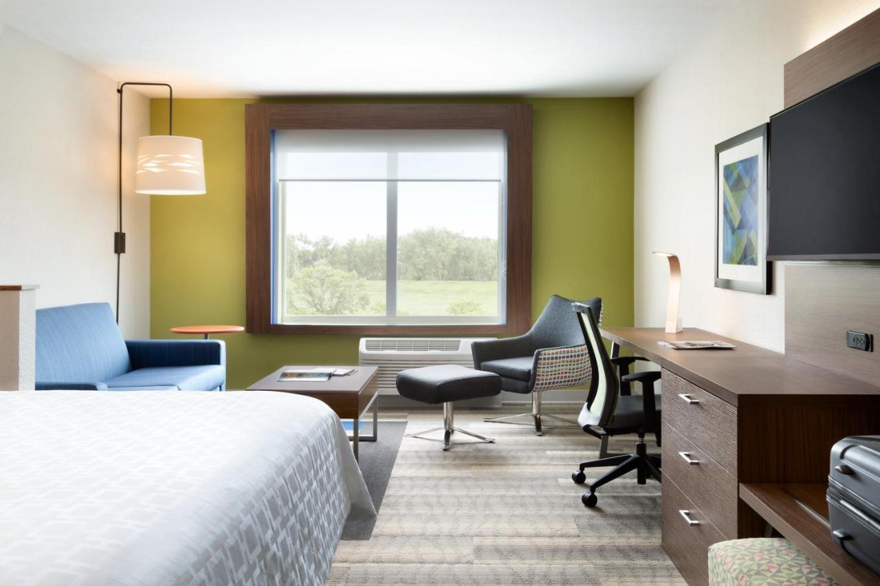 Holiday Inn Express & Suites - Painesville - Concord By Ihg Екстериор снимка
