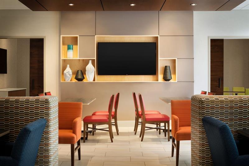 Holiday Inn Express & Suites - Painesville - Concord By Ihg Екстериор снимка