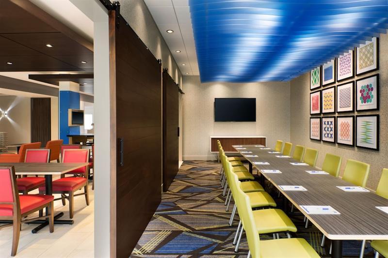 Holiday Inn Express & Suites - Painesville - Concord By Ihg Екстериор снимка