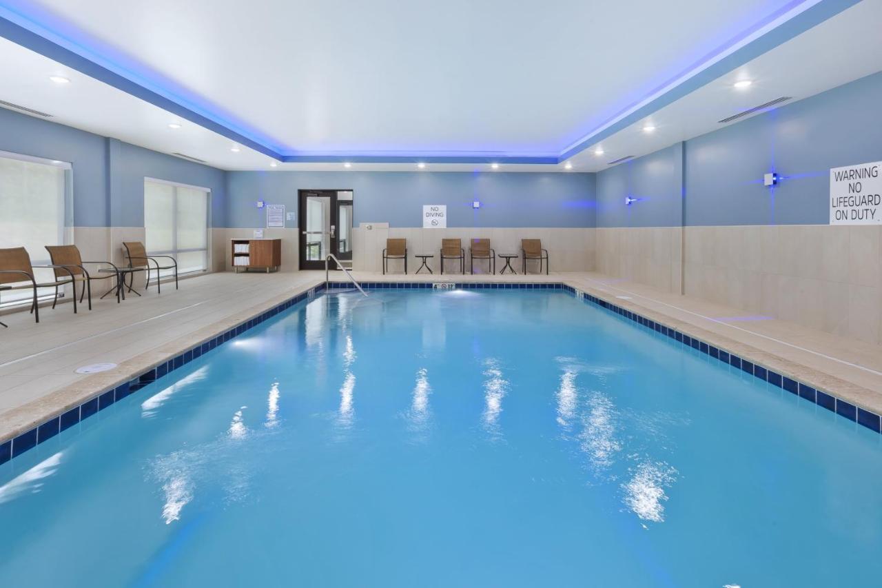 Holiday Inn Express & Suites - Painesville - Concord By Ihg Екстериор снимка