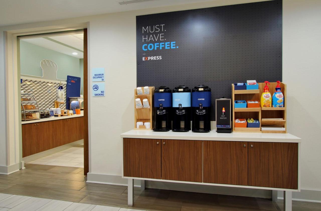 Holiday Inn Express & Suites - Painesville - Concord By Ihg Екстериор снимка
