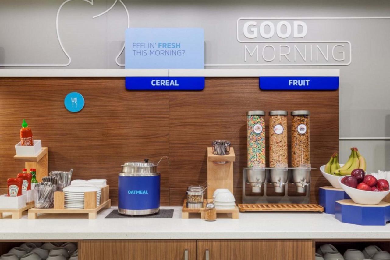 Holiday Inn Express & Suites - Painesville - Concord By Ihg Екстериор снимка